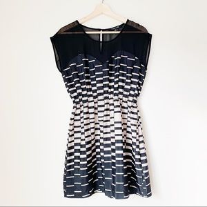 Forever 21 Black Dress Sweetheart Neck